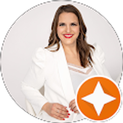 Profile photo of Stephanie Thompson