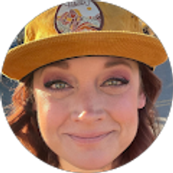 Profile photo of April Thompson