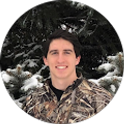 Profile photo of Riley Thomsen