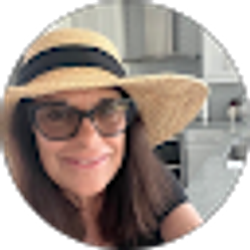 Profile photo of Julie Dinko