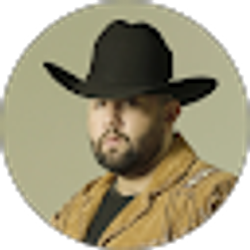 Profile photo of Dj Robert Medrano