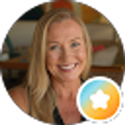 Profile photo of Lisa Dolajak