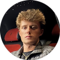 Profile photo of Hunter Maxberry