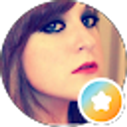 Profile photo of Holly Landan