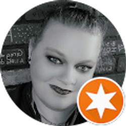 Profile photo of April Kendall