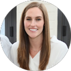 Profile photo of Maggie Cummins