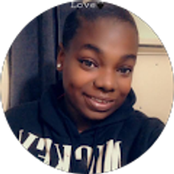 Profile photo of Shania Simmons