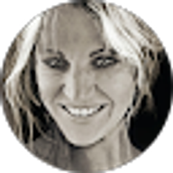 Profile photo of Stephanie Kampf