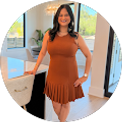 Profile photo of Michelle White