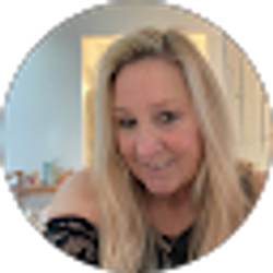 Profile photo of Cyndi Johnson