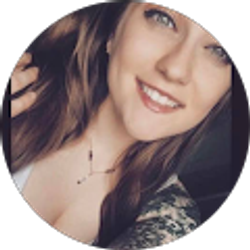 Profile photo of Laura Valley