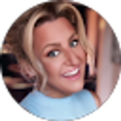 Profile photo of Lyndsey Kane