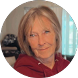 Profile photo of Sharon Lange