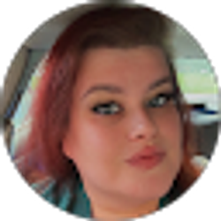 Profile photo of hollie stowe