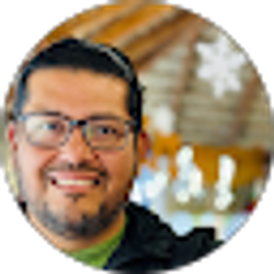 Profile photo of Javier Salinas