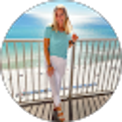 Profile photo of Kylee Compton