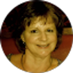 Profile photo of Peggy Mroz