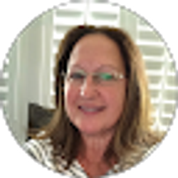 Profile photo of Lora Carr