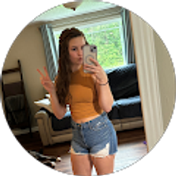 Profile photo of Hollie Smith