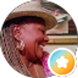Profile photo of Momo Ave