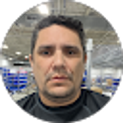 Profile photo of Ronald Calderon