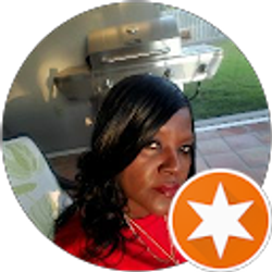 Profile photo of Carolyn Orr