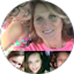 Profile photo of Lynn Ashley