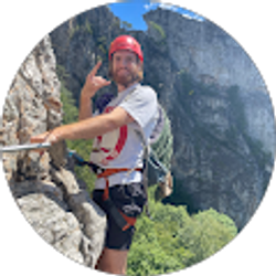 Profile photo of Charlie Steenberge