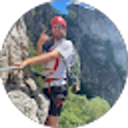 Profile photo of Charlie Steenberge