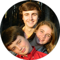 Profile photo of Laura Mullis