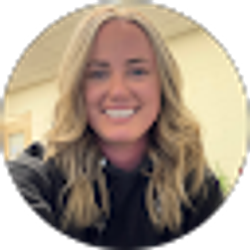 Profile photo of Alli Cummings
