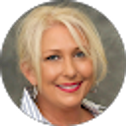 Profile photo of Tracy Hoopingarner