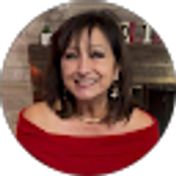 Profile photo of Edna Flores