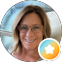 Profile photo of Yvonne Lauer