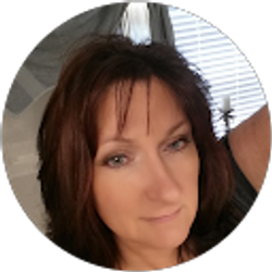 Profile photo of Jennifer Guinn