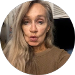 Profile photo of Shirley Behlen