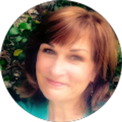 Profile photo of Lisa Kope