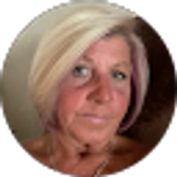 Profile photo of Debbie Nissen