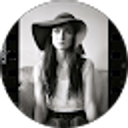 Profile photo of Kat Rezny
