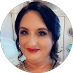 Profile photo of Amy Pearson