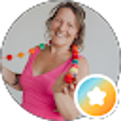 Profile photo of Ashley Stenger