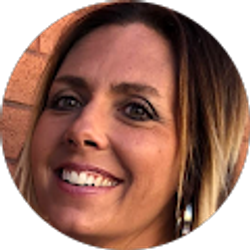 Profile photo of Dawn Paradise