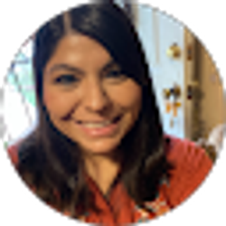 Profile photo of Stephanie Hernandez