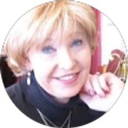 Profile photo of Laura Belanger