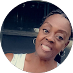 Profile photo of Linda Holmes