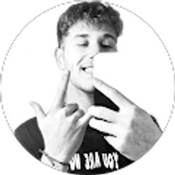 Profile photo of Zachary Raabe