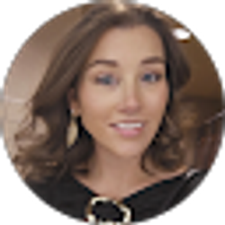 Profile photo of Julie Dominguez