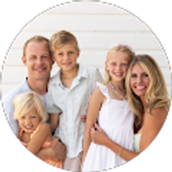 Profile photo of Drew and Liz