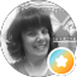 Profile photo of Julie Ostler