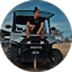Profile photo of Naveli Flores